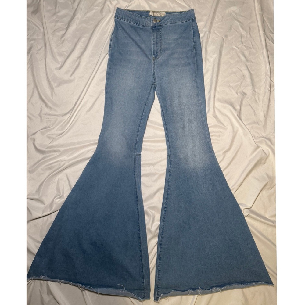 Free People Just Float On Flare Jeans Womens 26 Blue Light Wash Bell Bottom Boho